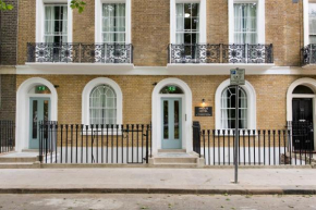 Angus Hotel, London